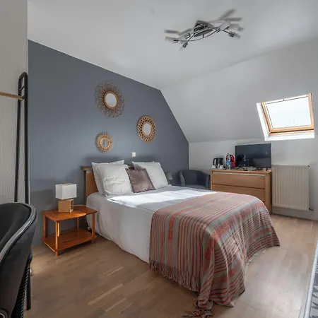 Couette-café D'hotes Pres De 3*